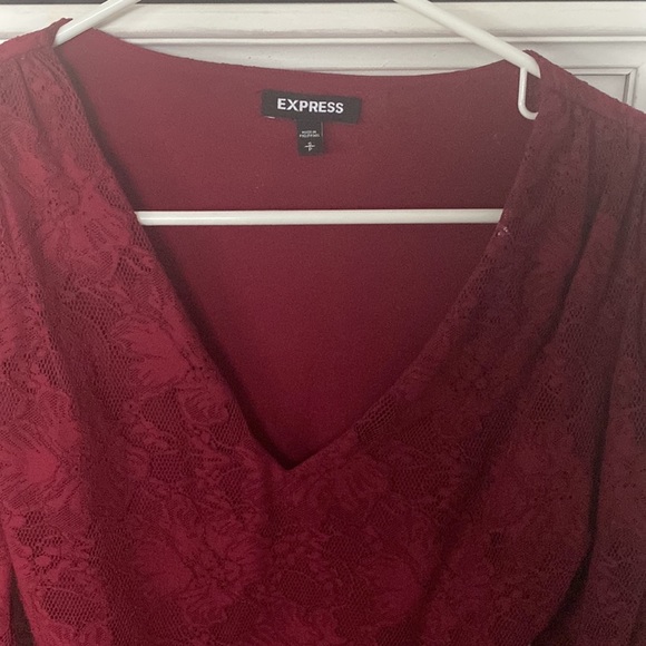 Sold Very cute bodysuit shirt from Express, size small - Picture 2 of 4